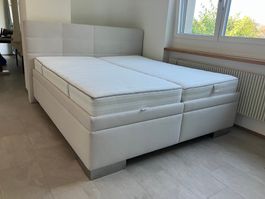 Boxspring Bett — Dieter Knoll Collection