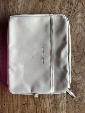 Zimmerli x SWISS First Class Tasche