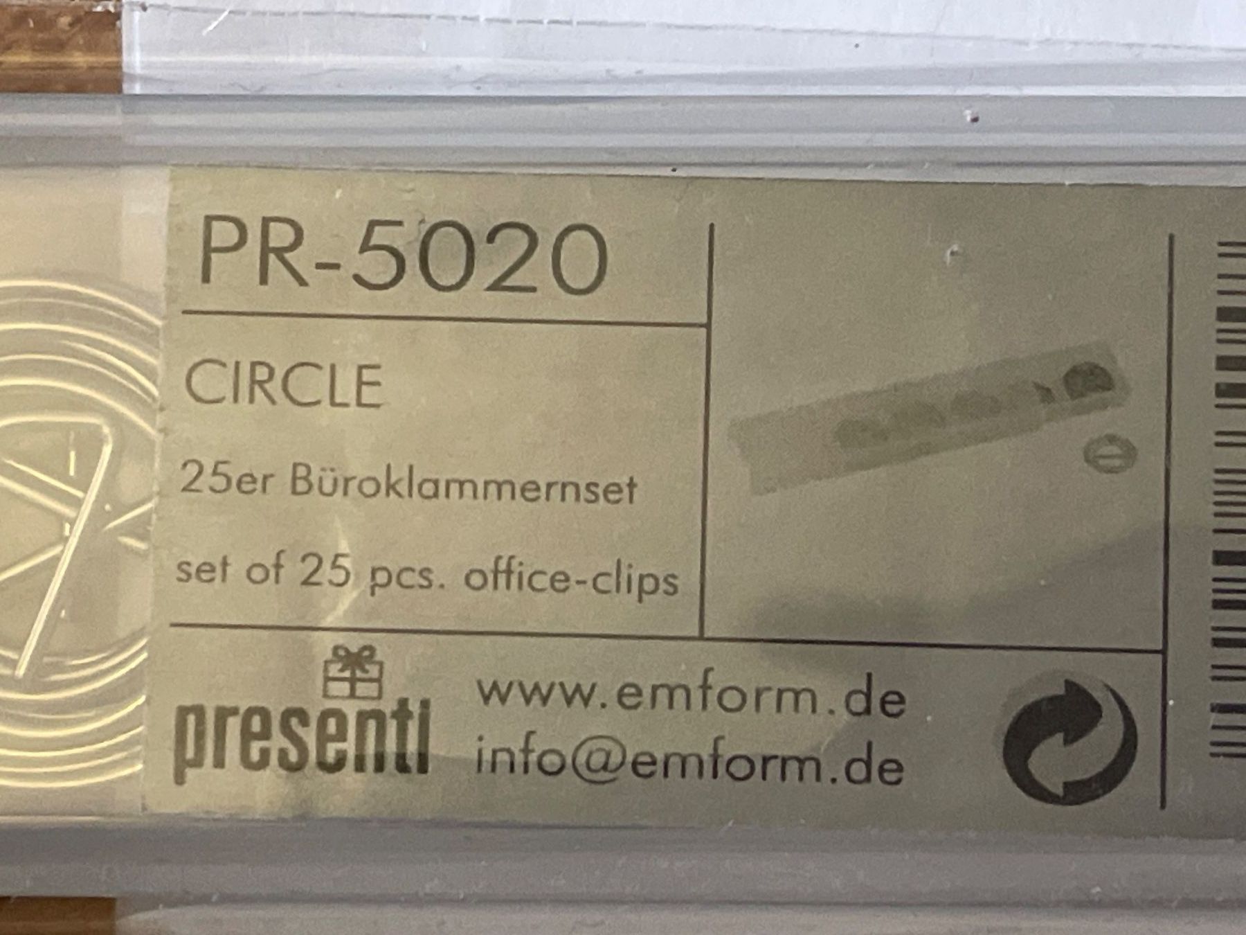 Supporti a parete: Büroklammernset – Nuovo e nell'imballaggio originale da Genève venduto da Livsonman 1