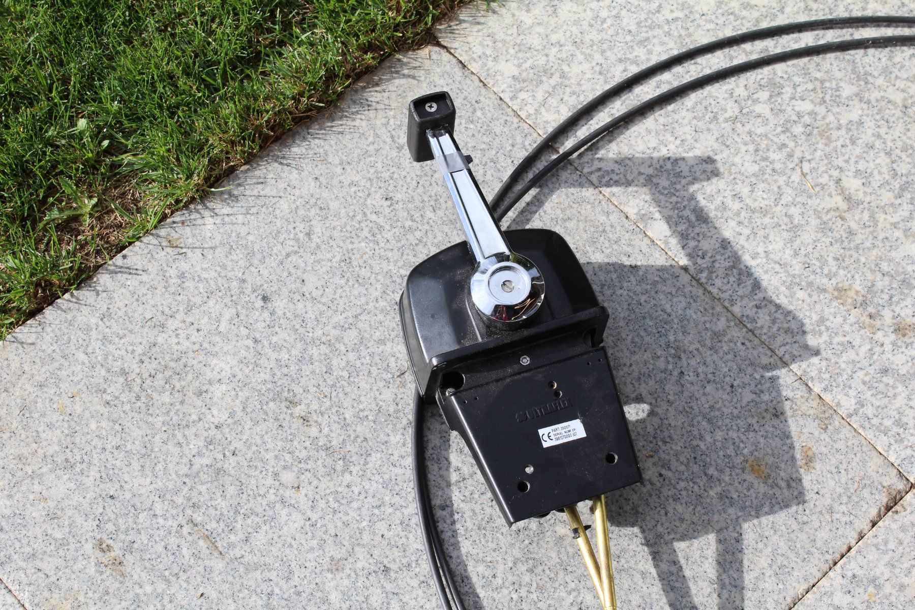 Motori: ULTRAFLEX Aussenborder Steuerung – Usato da Grosshöchstetten venduto da Caprise 2