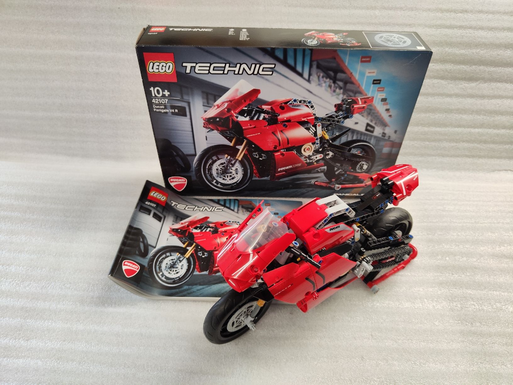 Lego Spielzeuge: LEGO Technic Motorrad Ducati Panigale V4 R 42107 – Gebraucht aus Muhen von Handschlagg 2