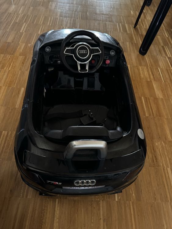 Kinder Elektroauto Audi R8 Spyder mit Batmansymbol! (Gebraucht) in ...