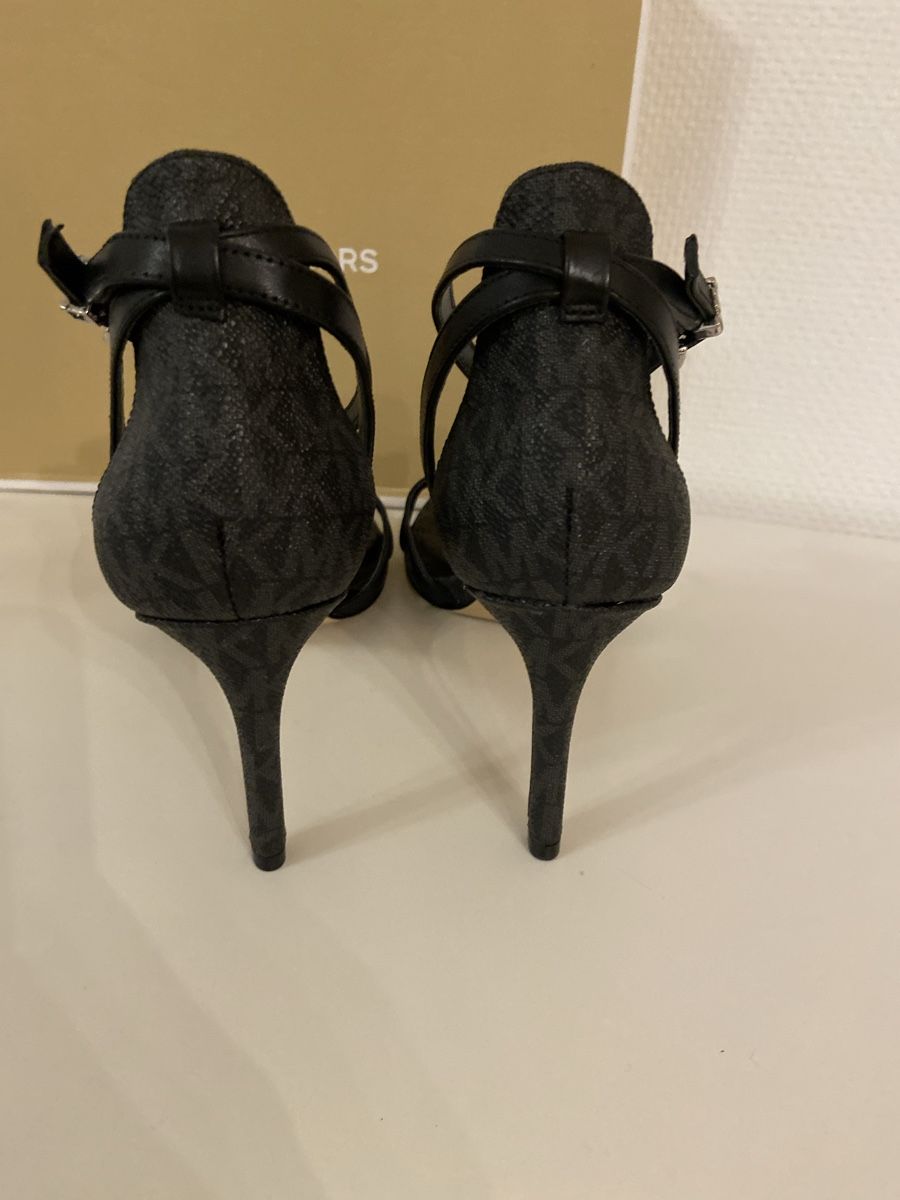 Michael Kors Scarpe da donna: Michael Kors High Heel Gr.39 – Nuovo e nell'imballaggio originale da Horn venduto da Renet009 1