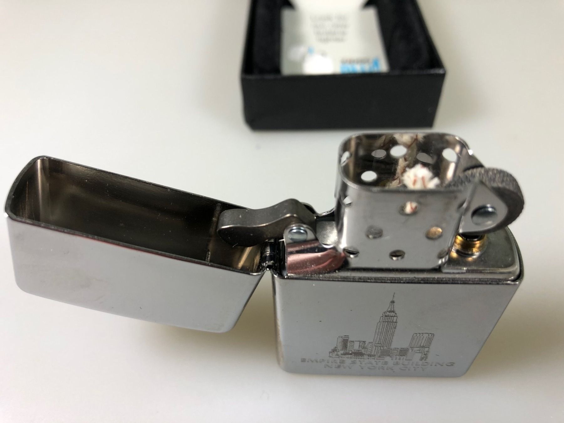 Zippo Feuerzeuge: Zippo - Empire State Building – Gebraucht aus Widen von Himan 2