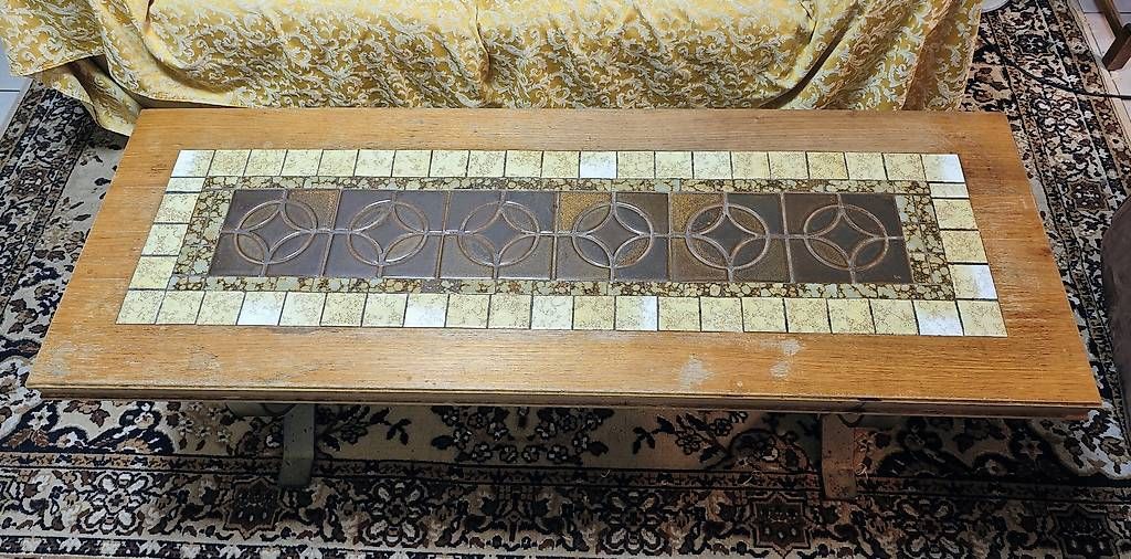 Tavoli: Tavolino da salotto vintage – Usato da Comano venduto da Mary922