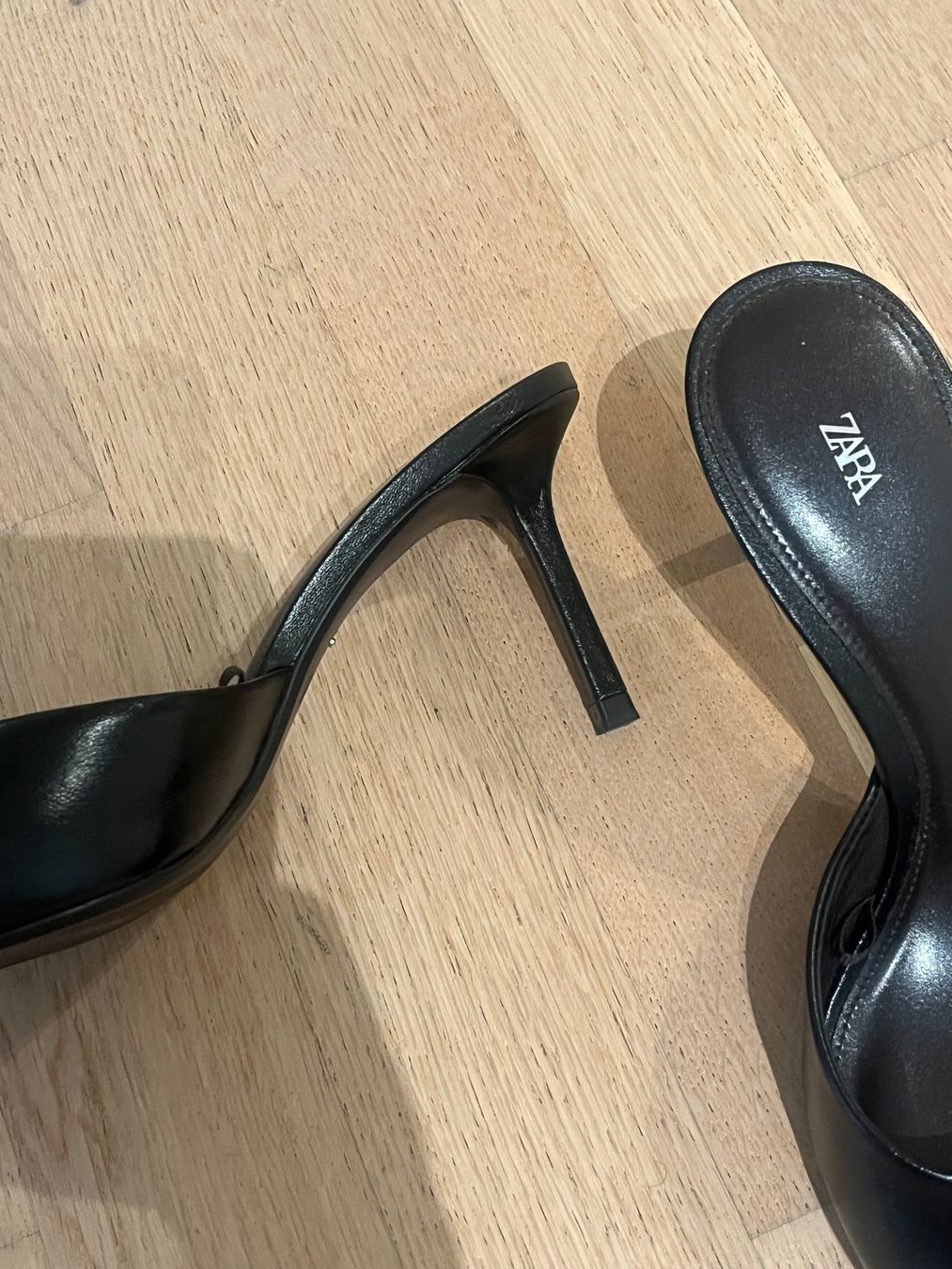 Zara Chaussures femmes: Zara Pumps – D'occasion à Zollikon par Vivien_6 1