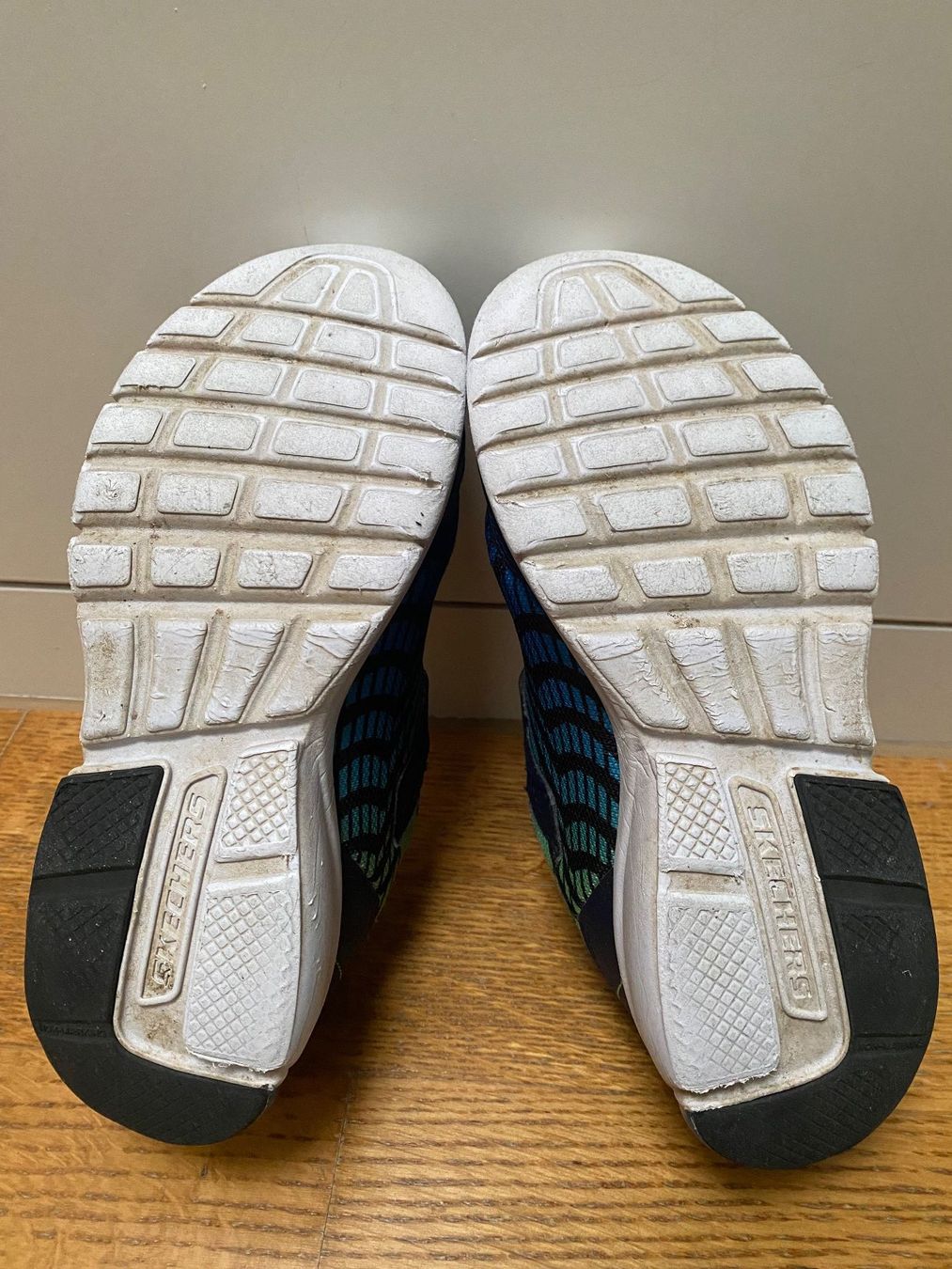 Skechers Schuhe für Jungen: Skechers Kinderschuhe Sneaker Gr. 34 – Gebraucht aus Wädenswil von PeterWaedi 3