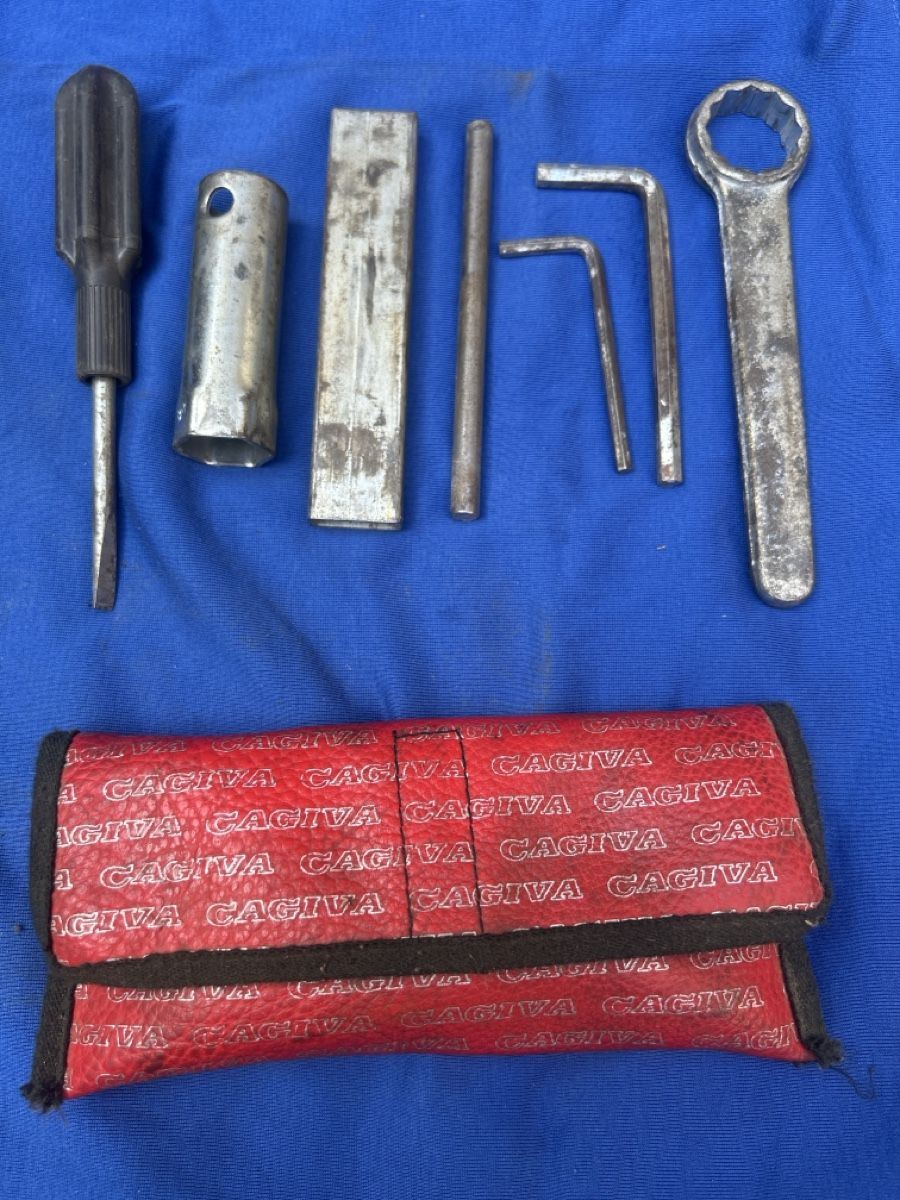 Tutti gli attrezzi: Set attrezzi Cagiva usato – Usato da Caslano venduto da iguidice01 1