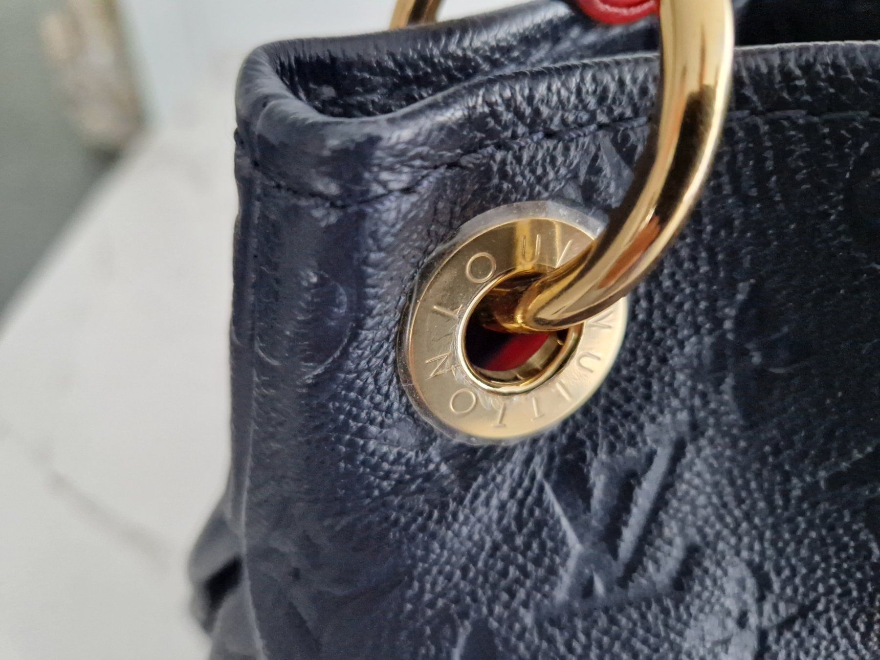 Louis Vuitton Taschen für Damen: Louis Vuitton Artsy – Gebraucht aus Sitterdorf von jeboku92 1
