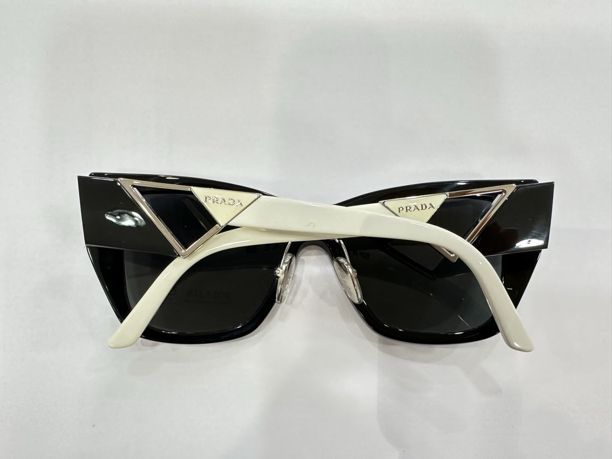 Prada Brillen & Gläser: Prada Sonnenbrille SPR 21Y – Neu und originalverpackt aus Muralto von Brillen-outlet 2