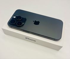 Apple iPhone 15 Pro 256 GB Titan Schwarz – Wie neu, Akku 100