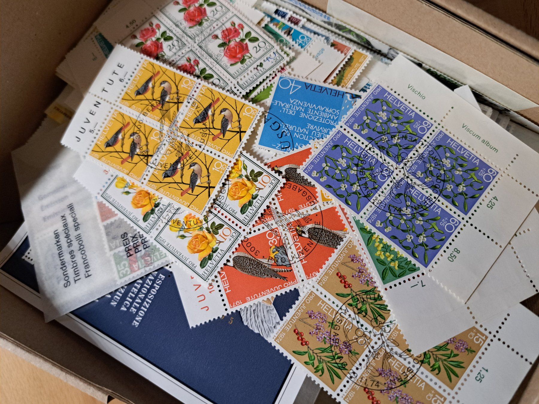 Tous les timbres: Lot Viererblocks und Einzelmarken mit ET Stempel ca. 350gr – D'occasion à Unterägeri par PhilatelieStudiger 2