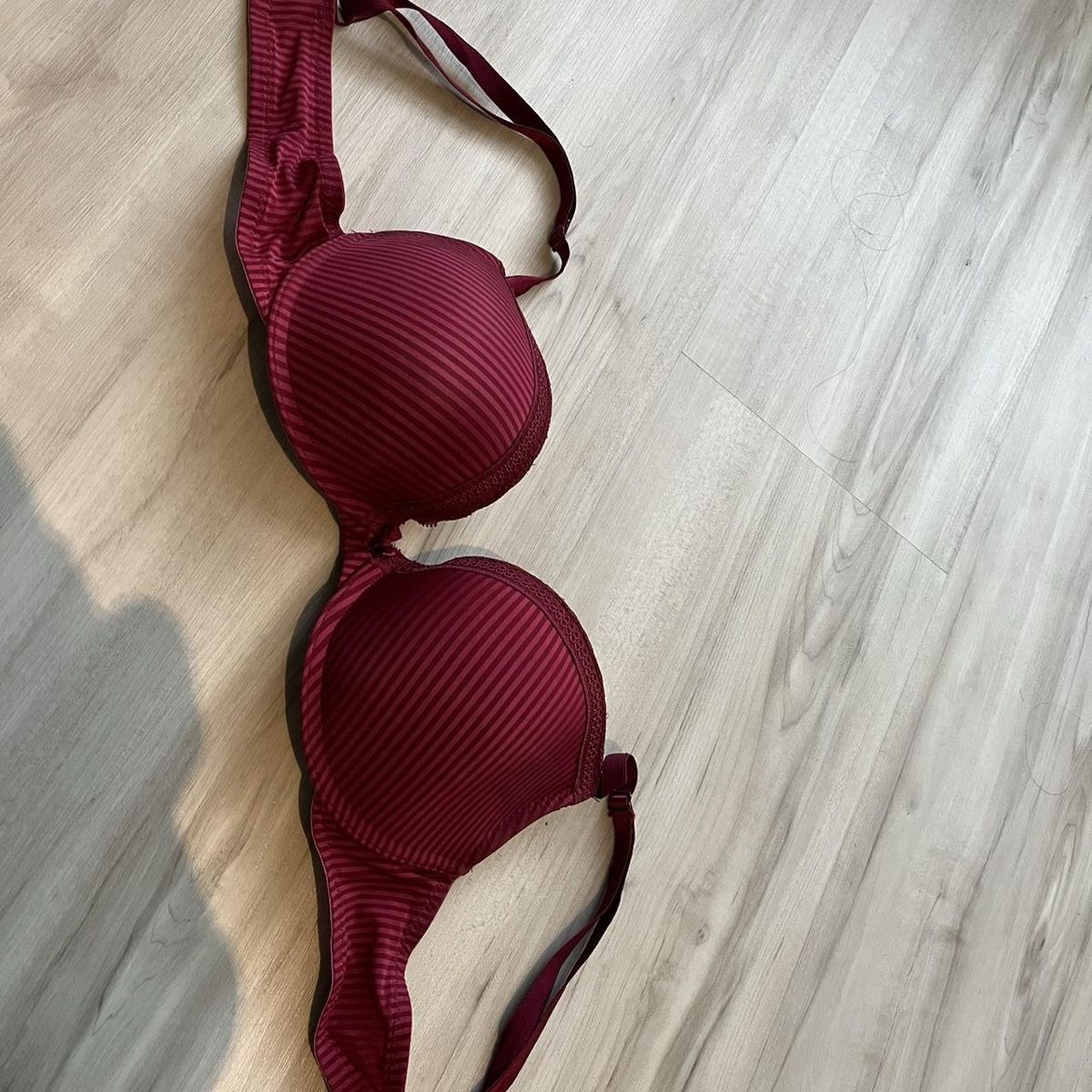 Altra biancheria intima: Push Up BH rot – Usato da Neftenbach venduto da anisha_capone