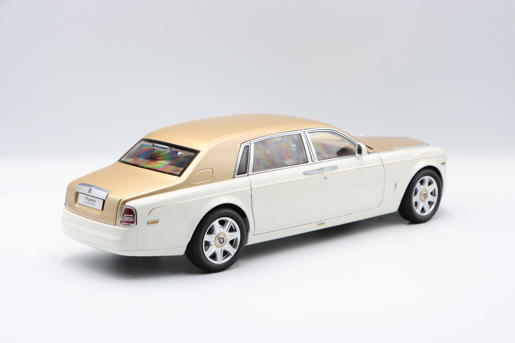 Rolls Royce Modellini d'auto: Rolls Royce Phantom EWB 2012 1:18 Kyosho – Nuovo e nell'imballaggio originale da Bühl b.Aarberg venduto da modelldiecast 6