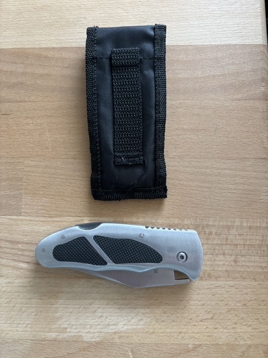 Coltelli tascabile: 3 Sackmesser aus einer Sammlung mit Gürteltaschen – Nuovo (secondo la descrizione) da Basel venduto da Fischstabli 4