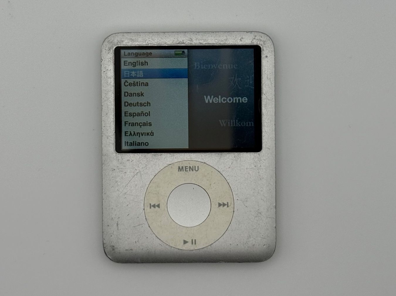 Apple Tragbarer Mediaplayer: Apple iPod Nano 3. Generation 4GB - Silber - Getestet – Gebraucht aus St. Gallen von KumanekoDen