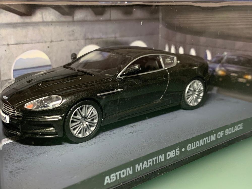 Fichier:Aston Martin DBS (Quantum of Solace) left National Motor Museum, Beaulieu.jpg - Wikipédia