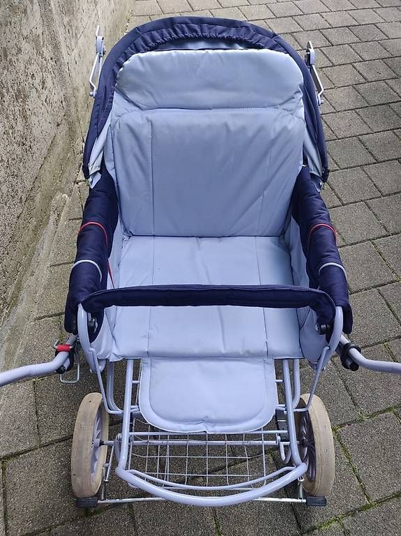 Carrozzine: Vintage Kinderwagen – Usato da Schwyz venduto da Francesca54 4
