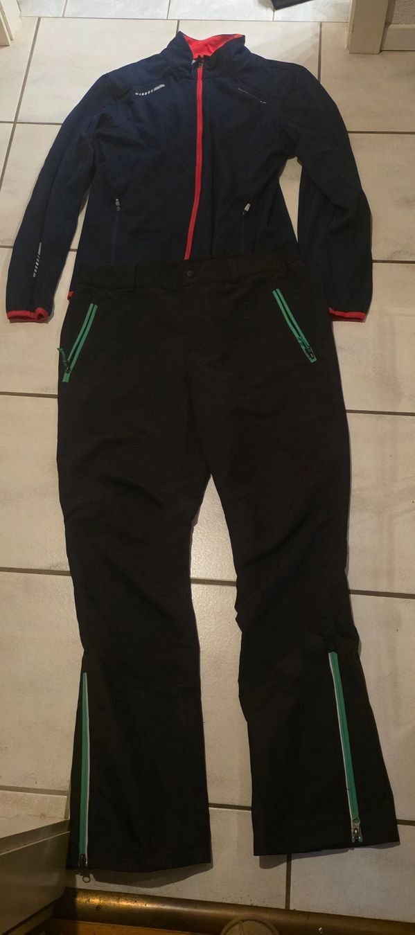 Anzüge: Ensemble de ski de fond - Taille 52 – Gebraucht aus Jouxtens-Mézery von ger_hpd5