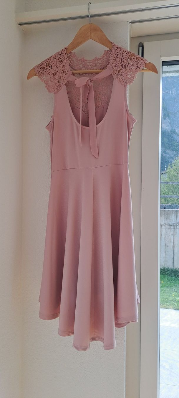 Vestiti: Elegantes Kleid Gr.S – Nuovo (secondo la descrizione) da Innertkirchen venduto da luk_pyl5 1