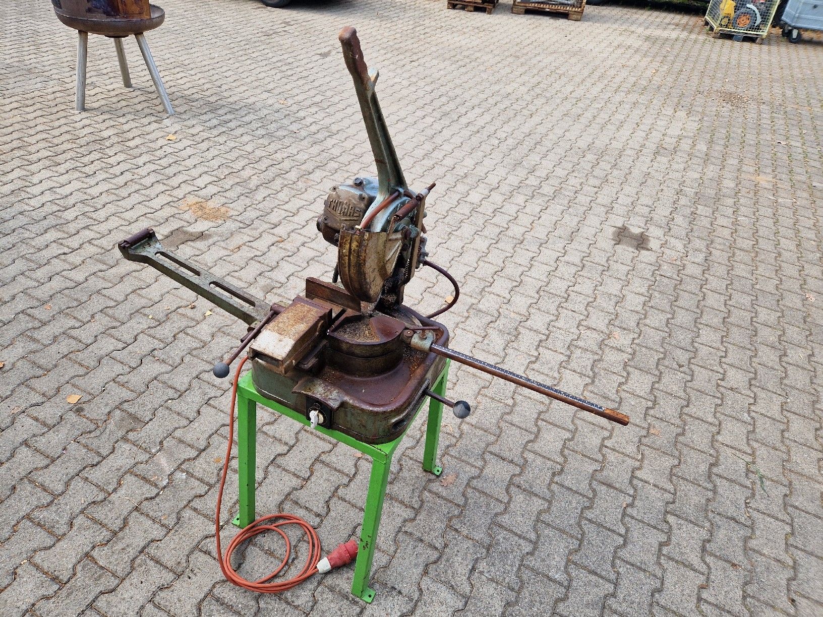 Thomas Sägen: Metallkreissäge THOMAS – Gebraucht aus Grosswangen von lar_9lz7 1