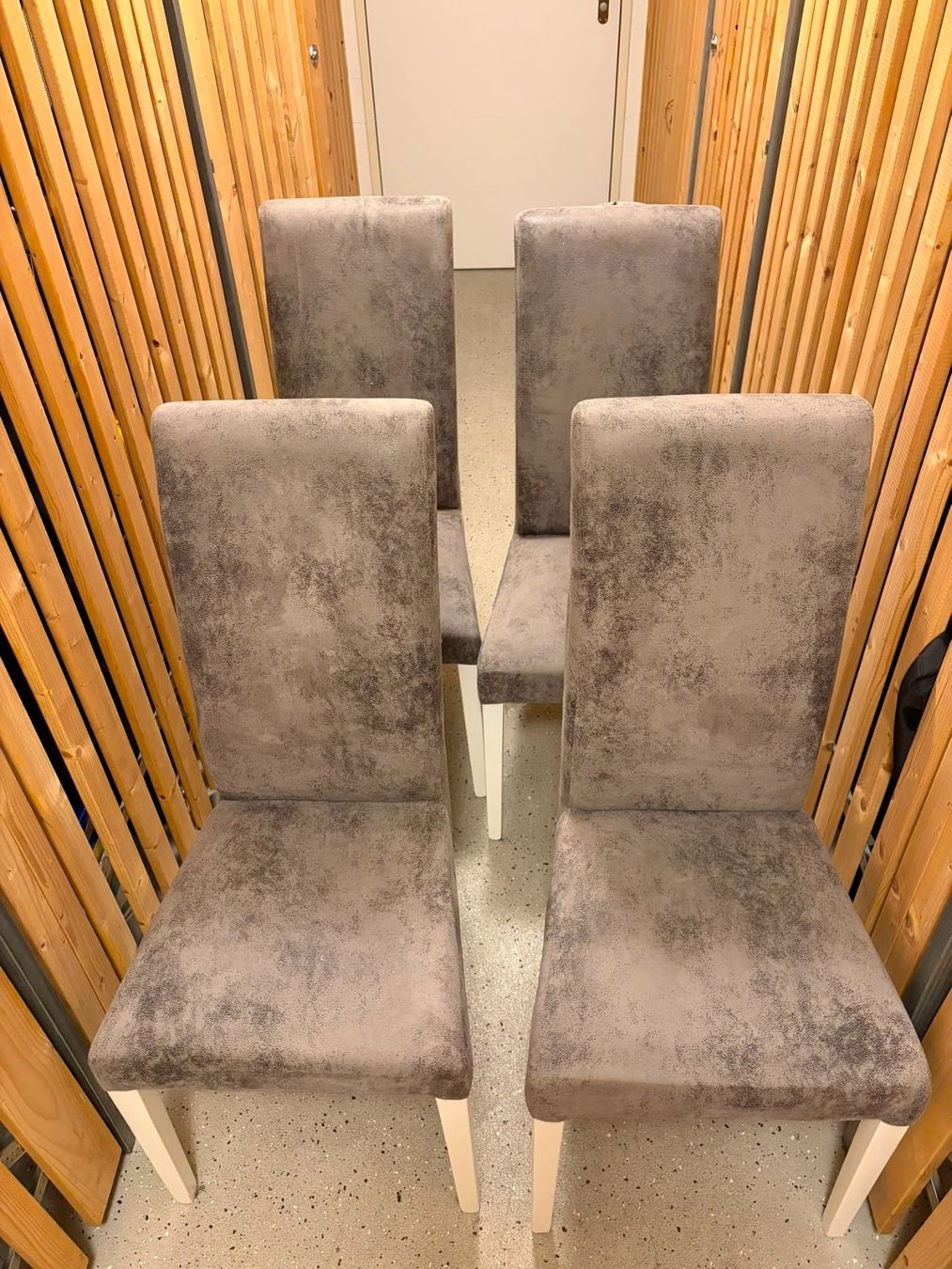 Conforama Stühle: 4 Esszimmer Stühle – Gebraucht aus Rotkreuz von and_pzr2 2