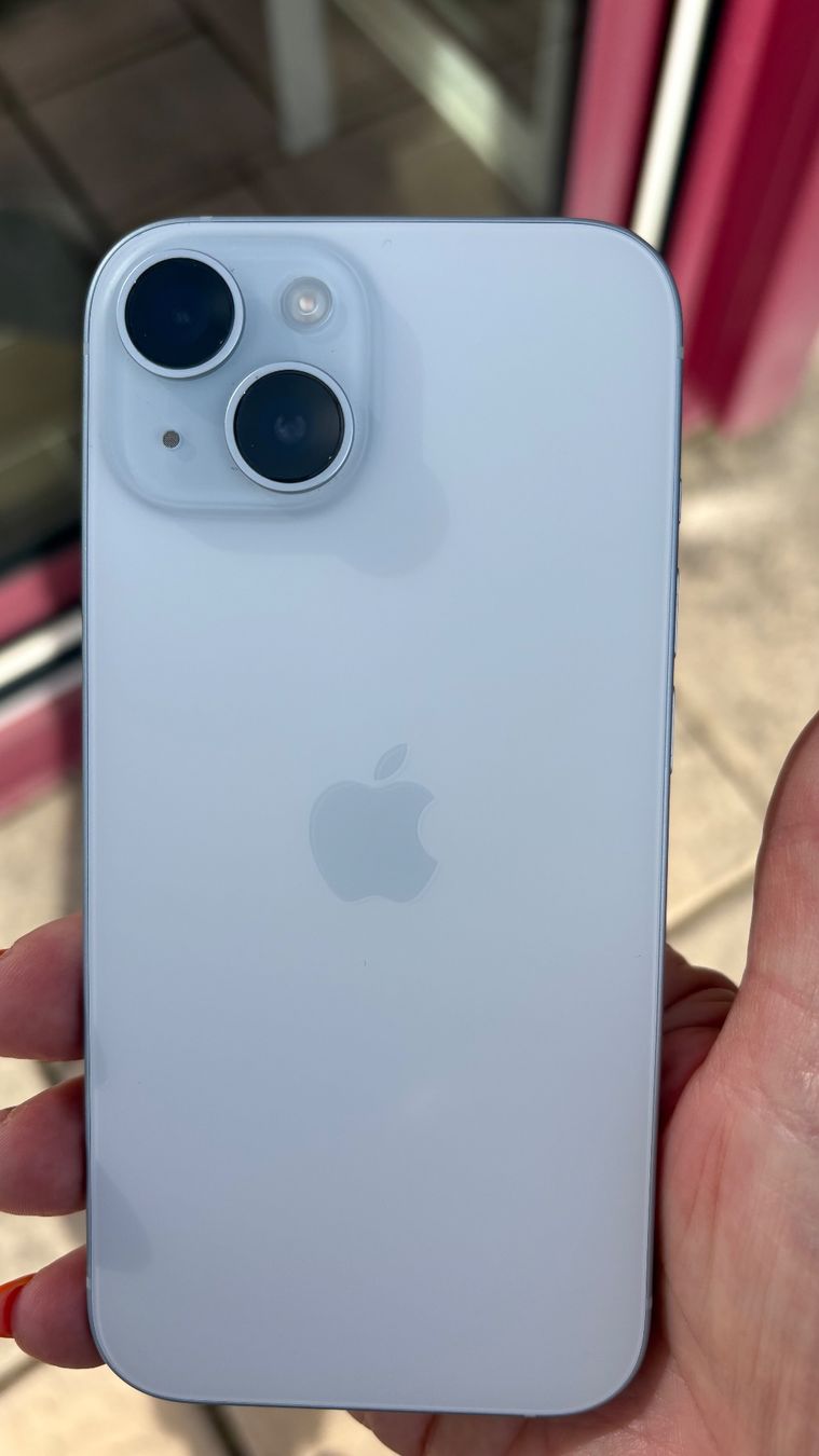 Apple Telefoni cellulari / Smartphones: iPhone 15 128GB – Usato da Coffrane venduto da Tchett4 3