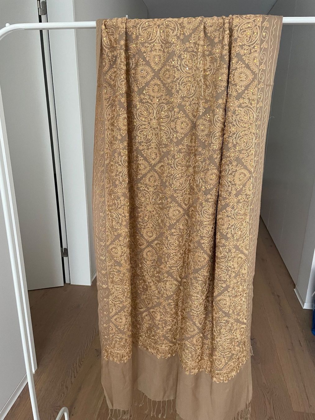 Foulard & Sciarpe: Pashmina – Nuovo (secondo la descrizione) da Richterswil venduto da KAYLEIGH_77 2