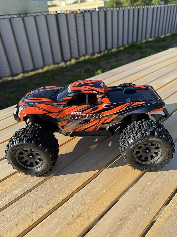 RC Kits de montage: Traxxas mini maxx orange – D'occasion à Mägenwil par vas_7pxb 1