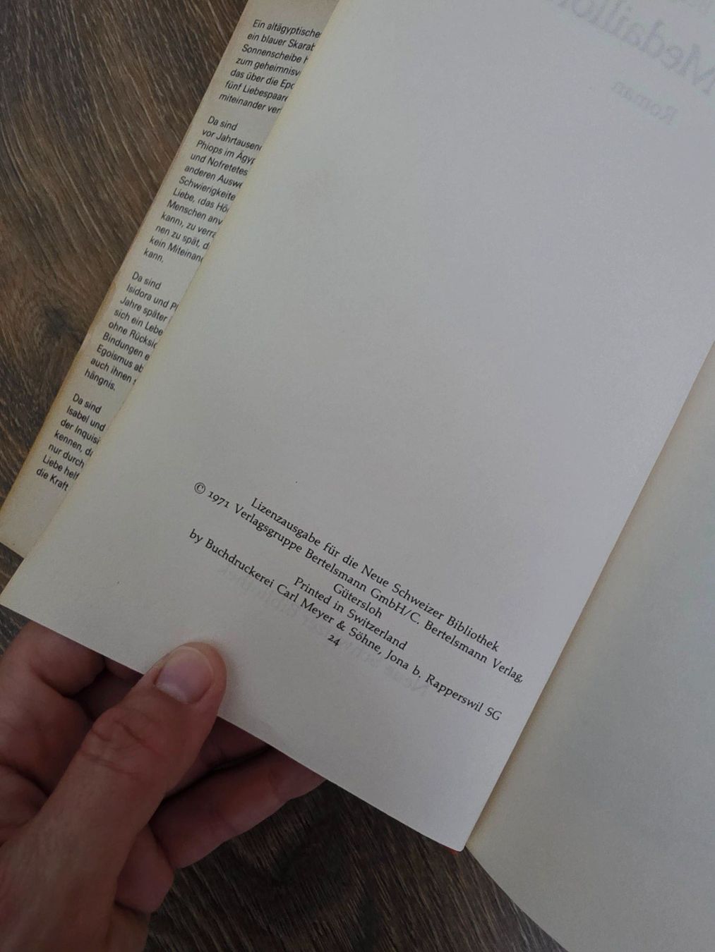 Bücher: Roman "Das Medaillon" von C.C. Bergius – Gebraucht aus Nebikon von Japostyle_2 4
