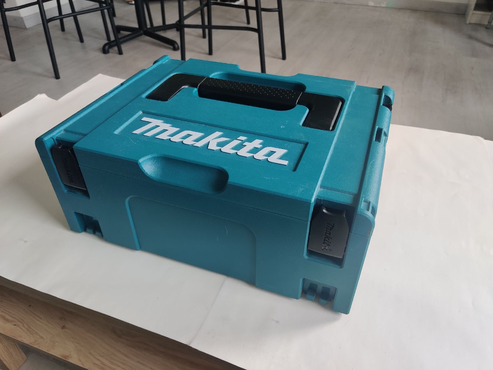 Makita Trapani: Lot de 5 caisses Makita – Usato da Ecublens VD venduto da and_csn9 2