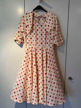 Süsses 50-ies Kleid mit Bolero