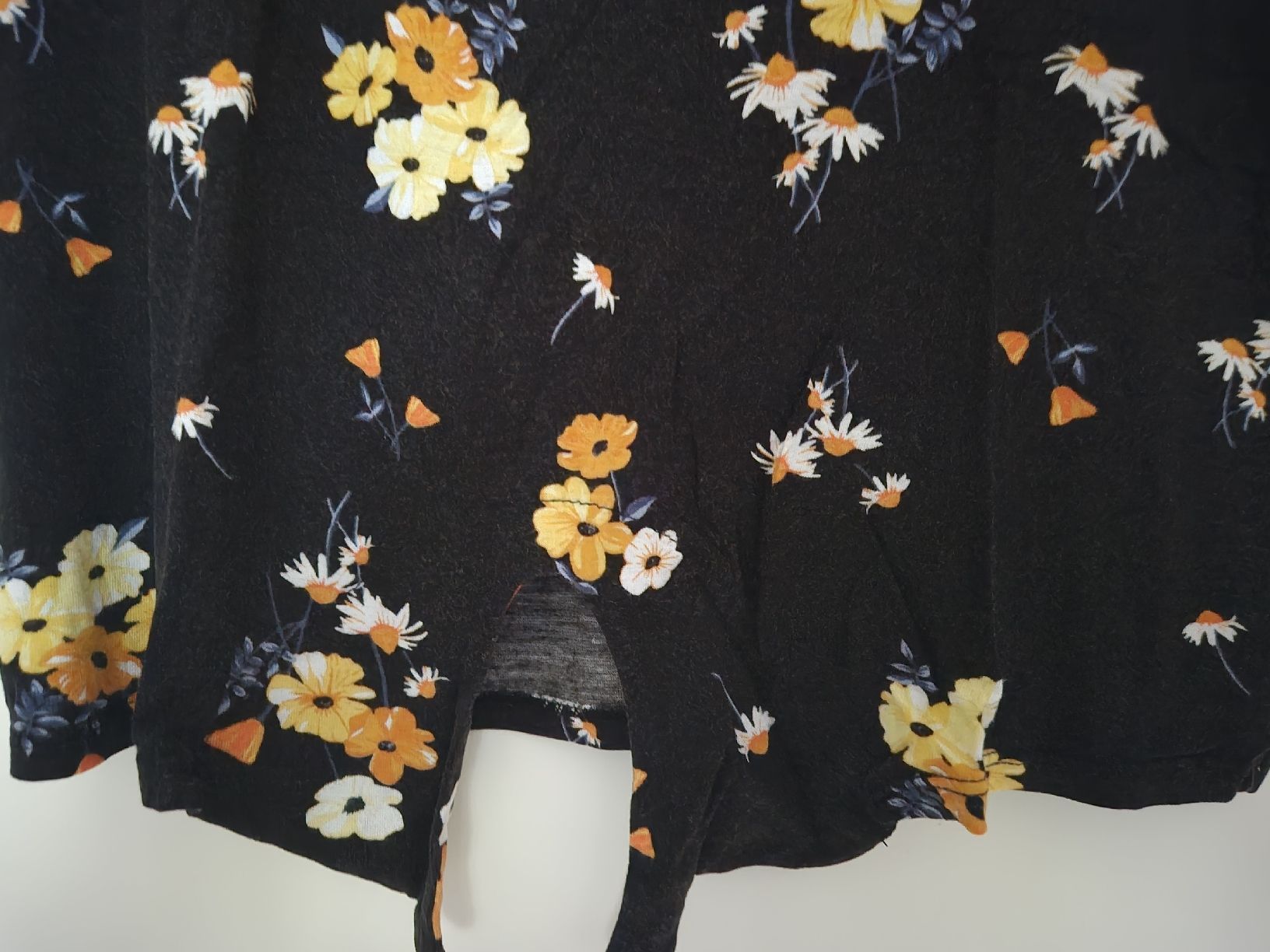 T-shirts: T-Shirt Blumenmuster – Neuf (Voir description) à Aesch BL par sar_j59l 2