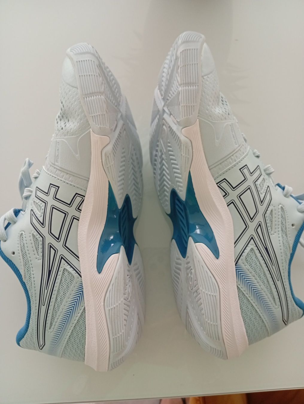 Asics Scarpe da donna: Turnschuhe Asics Gr.39.5 – Nuovo e nell'imballaggio originale da Ehrendingen venduto da Leu2011 2