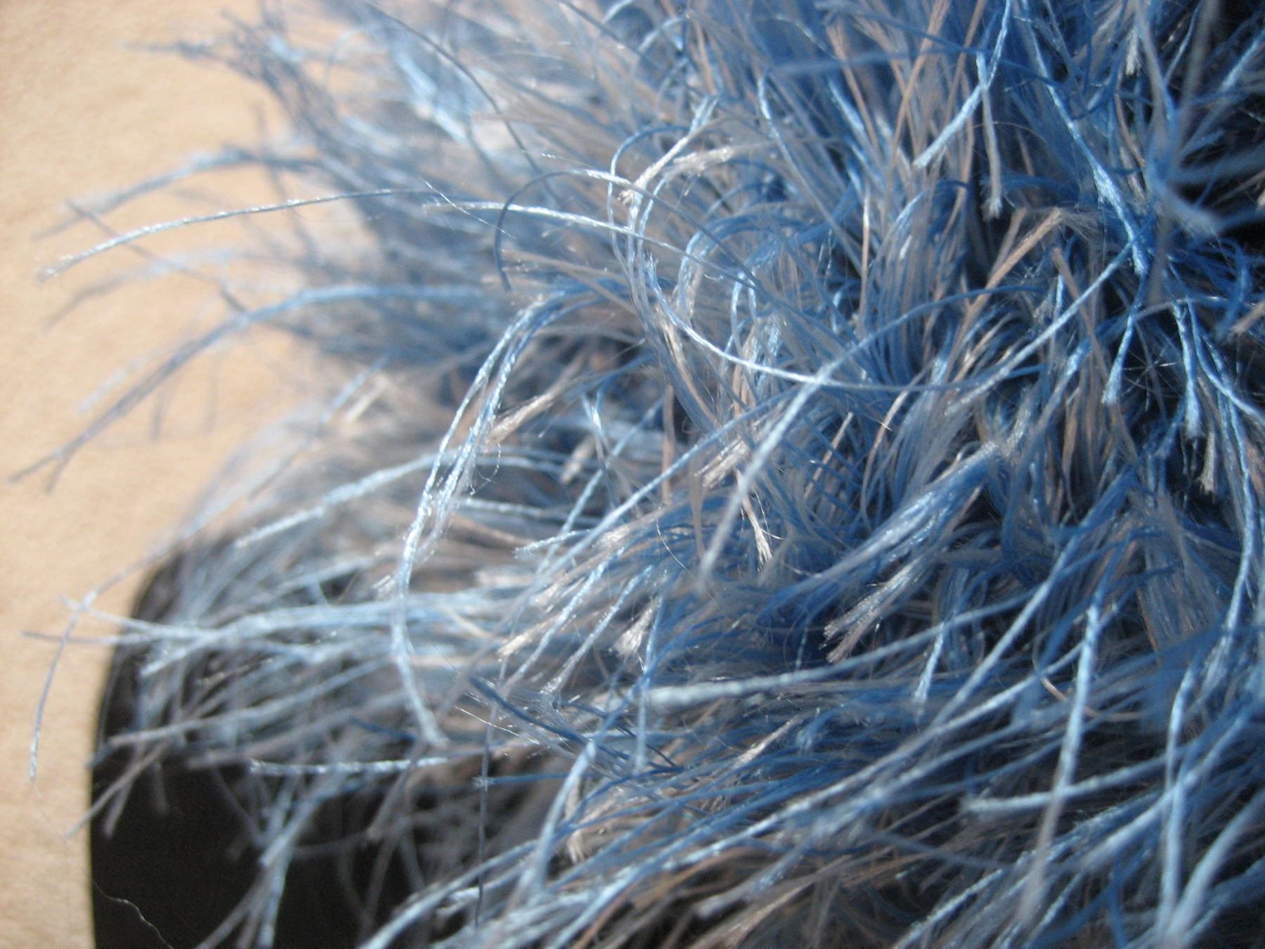Foulard & Sciarpe: Echarpe tricotée à la main, neuve – Nuovo e nell'imballaggio originale da Delémont venduto da marryb 2