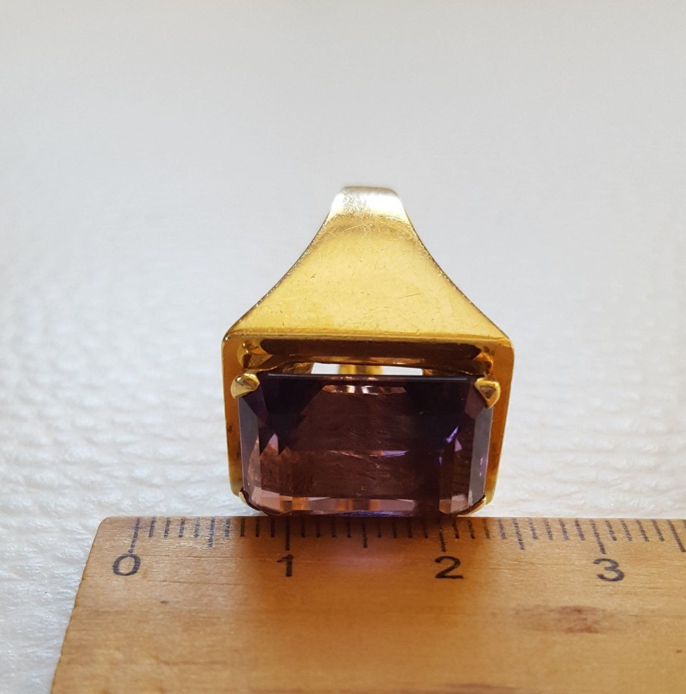 Anelli: Gold 750 Massiv Ring Mit Amethyst – Usato da Wald ZH venduto da Dasilver