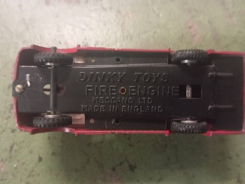 Dinky Toys Modellini d'auto: Feuerwehr dinky Toys – Usato da Basel venduto da Petergunn 2
