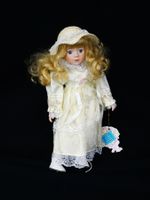 Porzellanpuppe "The Promenade Collection"