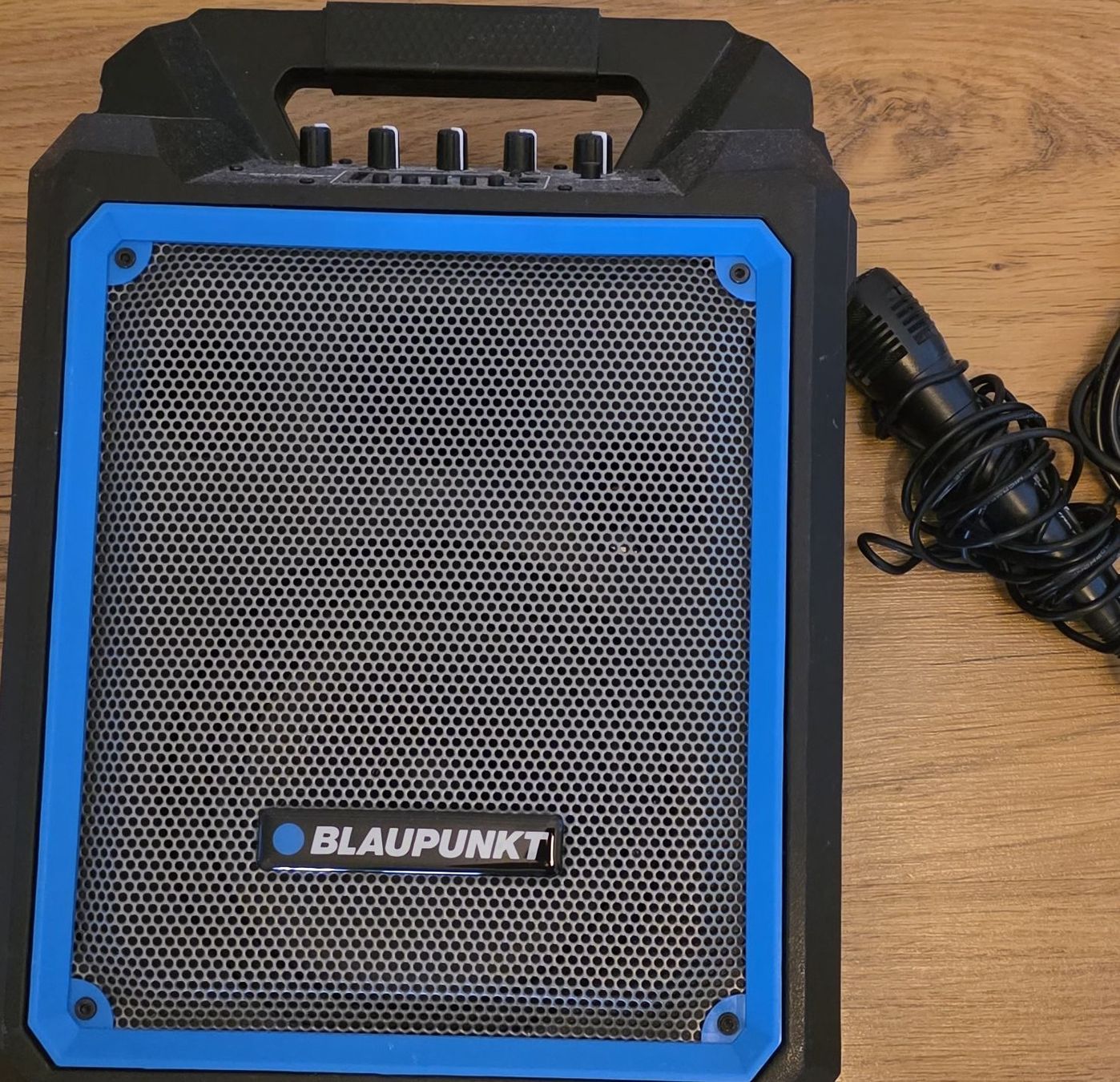 Blaupunkt Casse acustiche: Blaupunkt Portable Speaker with Microphone Good Condition – Usato da Zell LU venduto da MatiMati2706