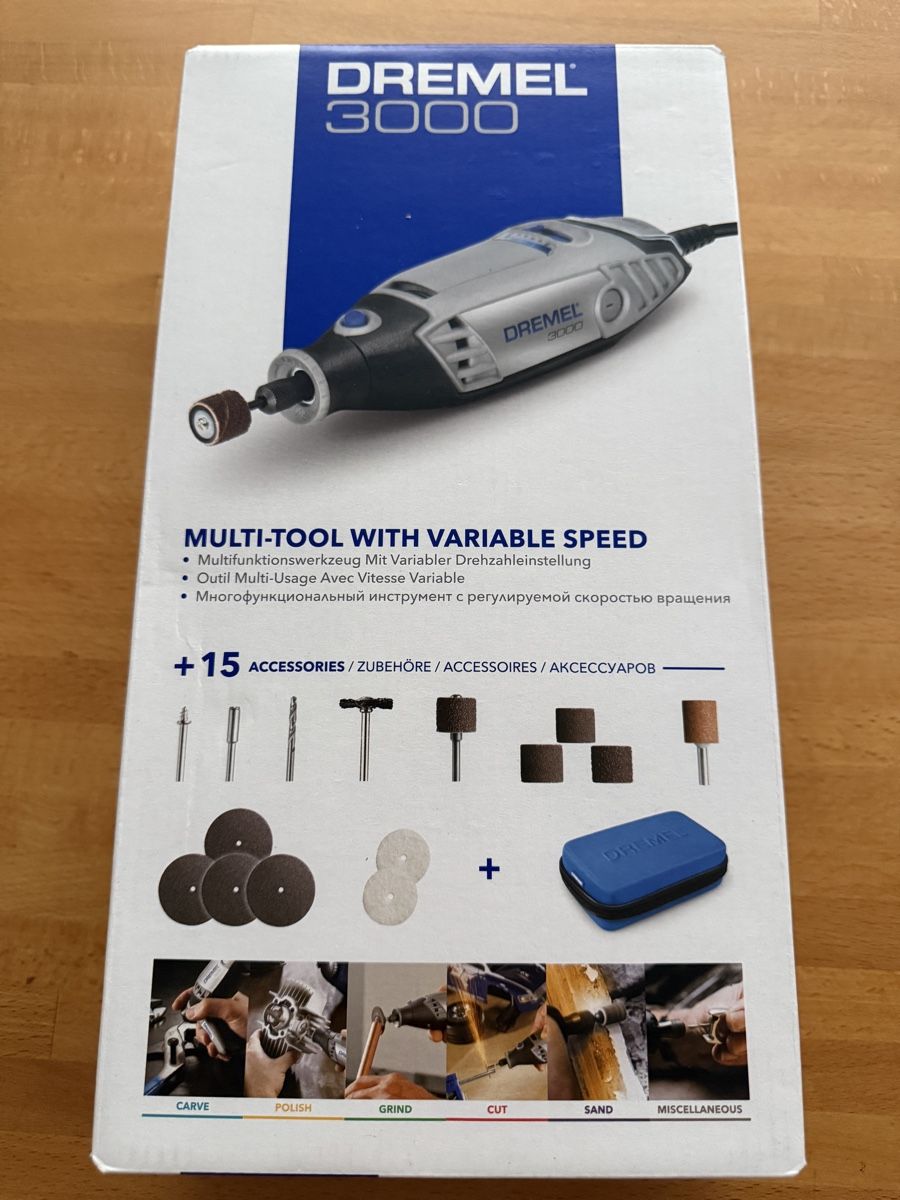 Toutes les machines: Dremel 3000 mit Zubehör – Neuf avec emballage d'origine à Rapperswil SG par vepux