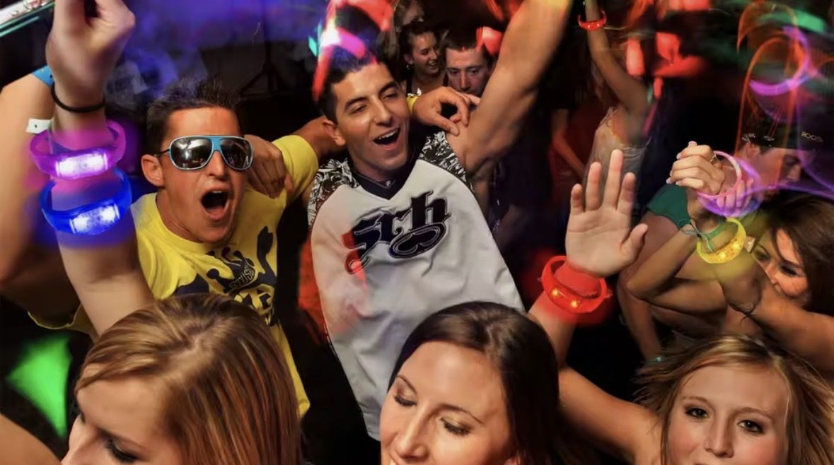 Alle Dekorationen: Party Zubehör  – Neu (gemäss Beschreibung) aus Rüti ZH von EMCRM 6