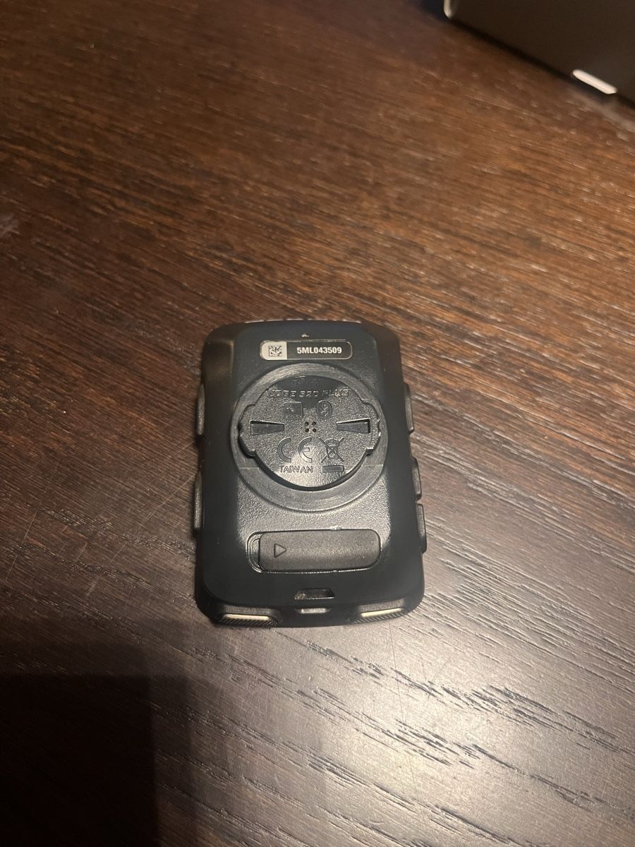 Garmin Computer & Strumenti di misurazione: Garmin Edge 520 plus – Usato da Hefenhofen venduto da gusti144 3
