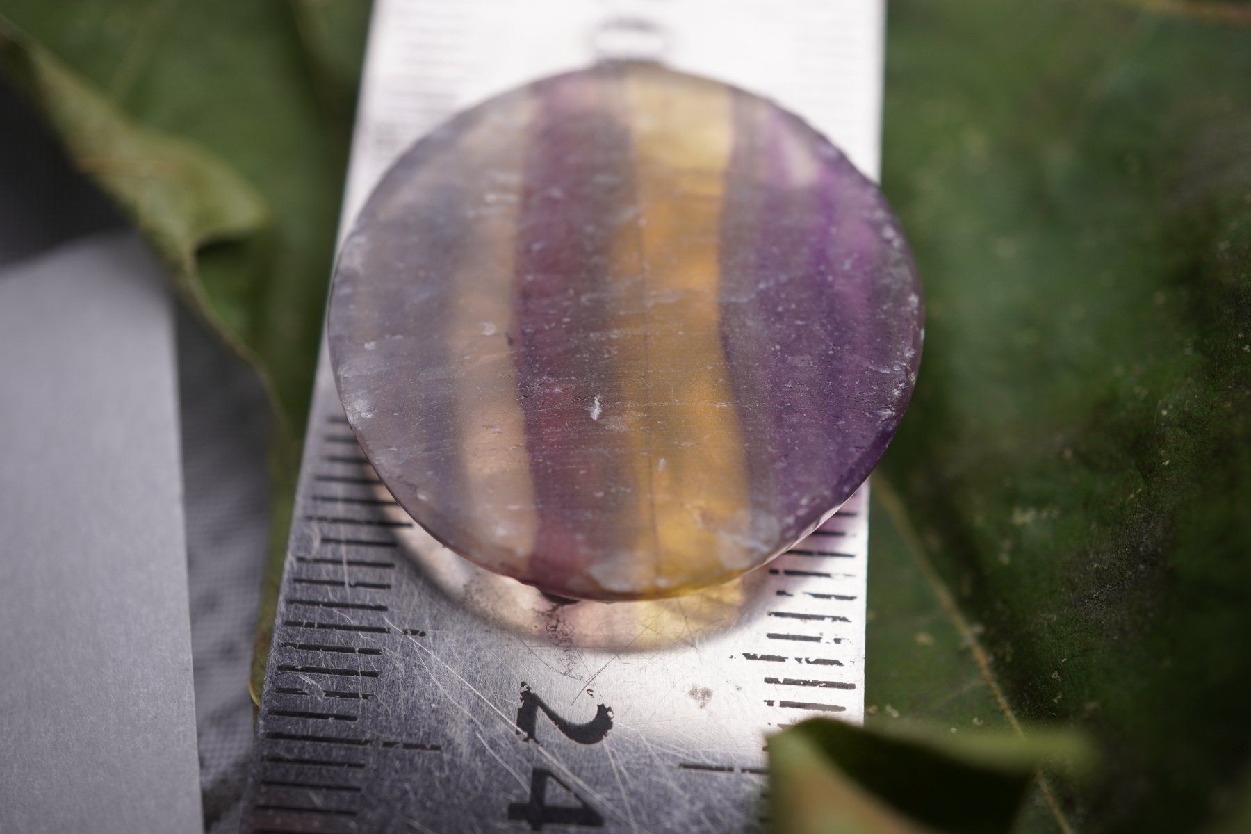 Minerali & Pietre curative: Fluorite  Blume    Cabochon 35ct  ab 1.- – Nuovo e nell'imballaggio originale da Eschenbach SG venduto da topstone 5