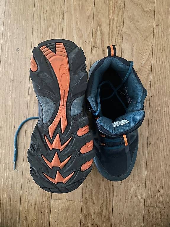 Scarpe per ragazzi: Wandernschuhe Kinder Gr 34 – Usato da Bern venduto da francesca35 2
