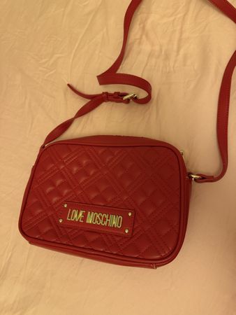 Love Moschino Umhängetasche rot Gebrauchsspuren vorhanden