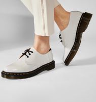 Dr. Martens Lack Schuhe, Gr. 38, Weiss
