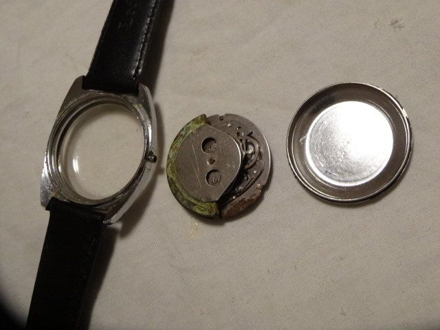 Orologi: TIMEX  ANTIK HEREN UHR,AUTOMATIC-DATE.KRONE PROBLEM-NO WORK – Usato da zürich venduto da ahmad01 6