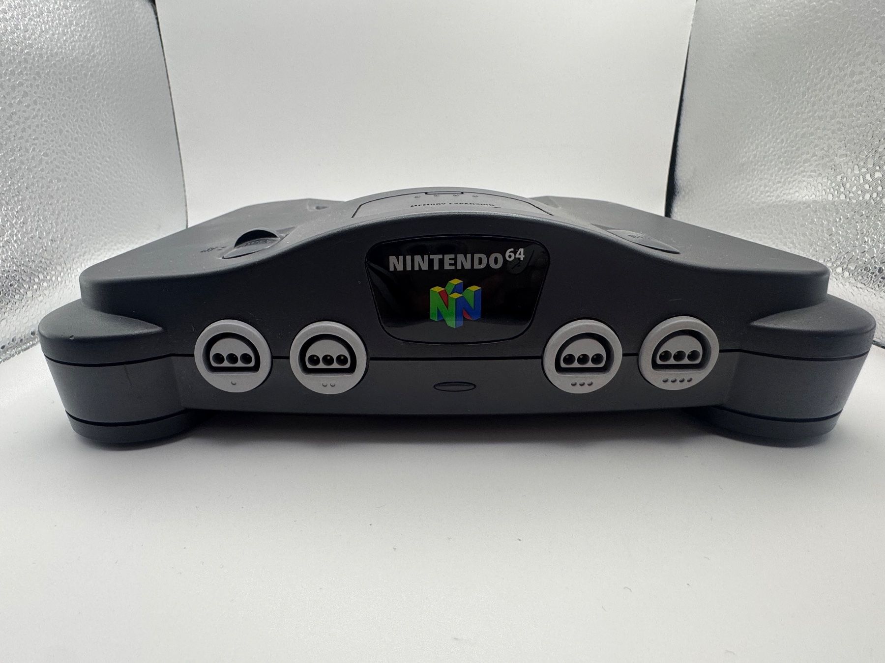 Nintendo Console: Nintendo 64 Konsole mit Controller – Usato da Bettlach venduto da awi_7jcb 1