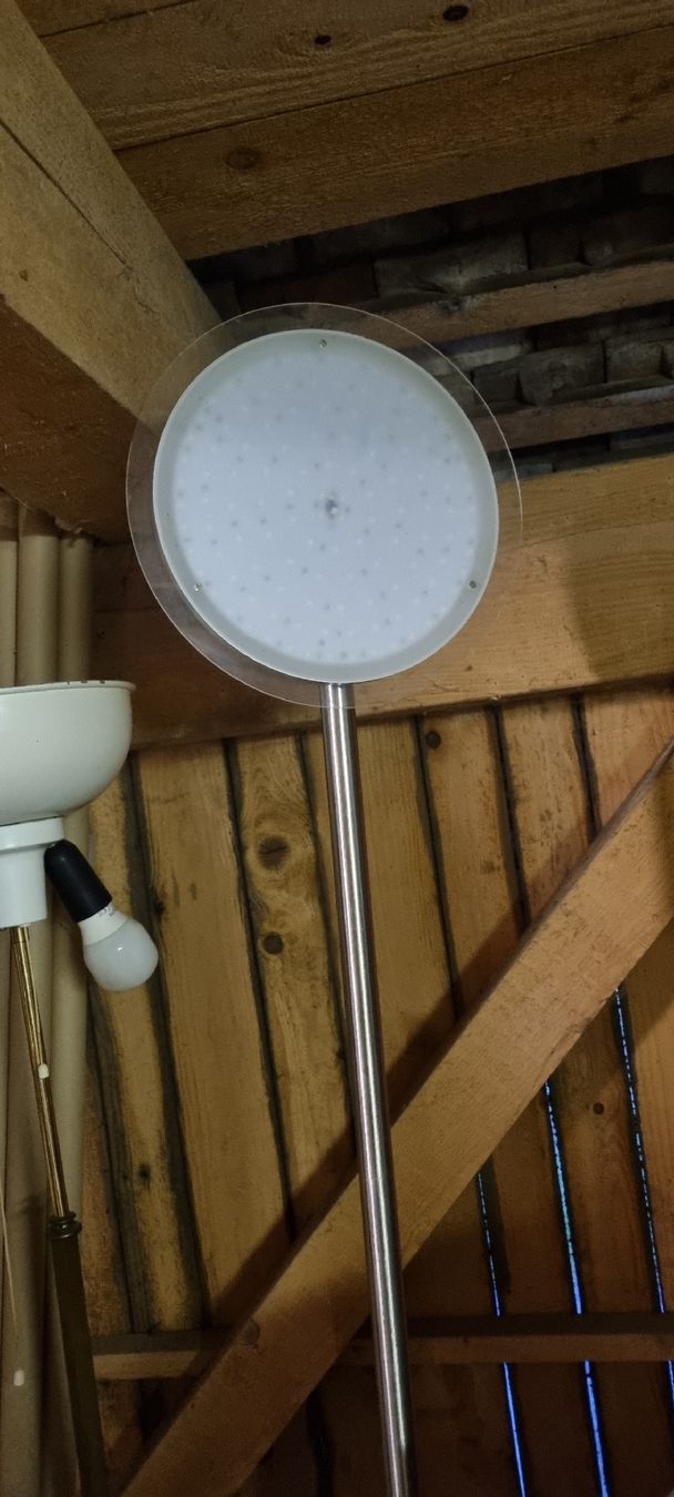 Lampade: grosse Stehlampe – Usato da Wädenswil venduto da weihpos 3
