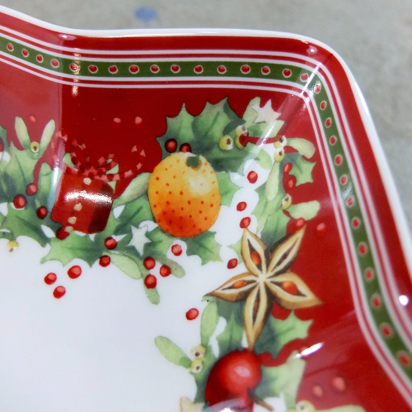 Villeroy & Boch Schalen: Obst- oder Weihnachtsgutzischale von Villeroy & Boch – Gebraucht aus Basel von Brocki-auf-dem-Wolf 5